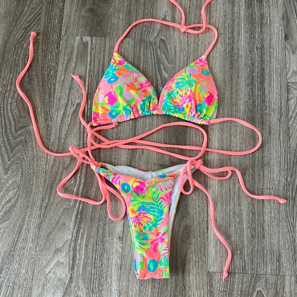 White Fox Boutique Other - White Fox bikini set